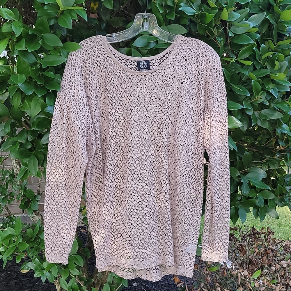 New! Beautiful Classy Long sleeve Netted Top..*Like NEW